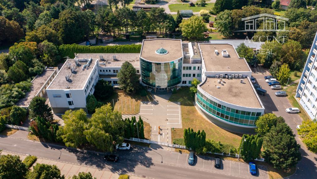4-PODLAŽNÁ ADMINISTRATÍVNA BUDOVA (5334m2) - Vihorlatská ulica NITRA
