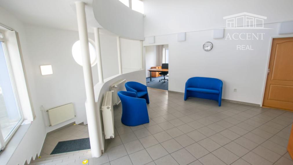 TROJPODLAŽNÁ POLYFUNKČNÁ BUDOVA V RUŽINOVE (414M2) - FREKVENTOVANÁ GALVANIHO ULICA