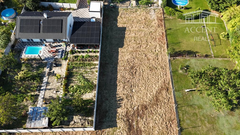 STAVEBNÝ POZEMOK PRE RODINNÉ DOMY (2556M2) - MOST PRI BRATISLAVE