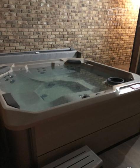 MULTIFUNKČNÝ NEBYTOVÝ PRIESTOR (350M2) - FREKVENTOVANÁ IVANSKÁ CESTA, 6 PARKOVACÍCH MIEST