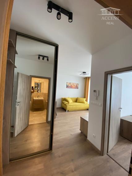 PREDAJ MODERNEJ 2 IZBOVEJ NOVOSTAVBY  S BALKÓNOM, PARKOVACÍM MIESTOM A PIVNIČNOU KOBKOU