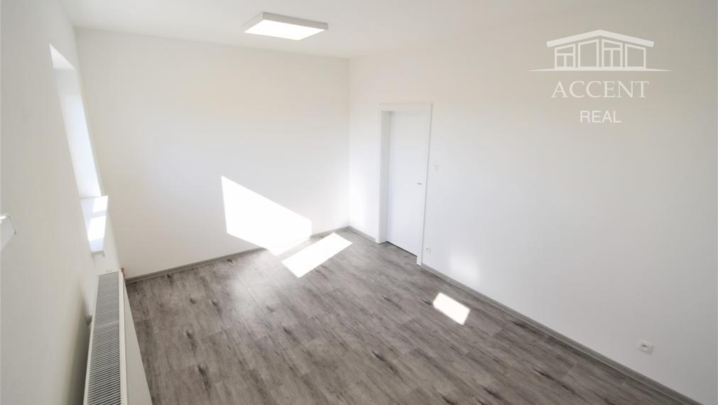 NA PRENÁJOM PRIESTOR -  KANCELÁRIA / SKLAD (15 m2)