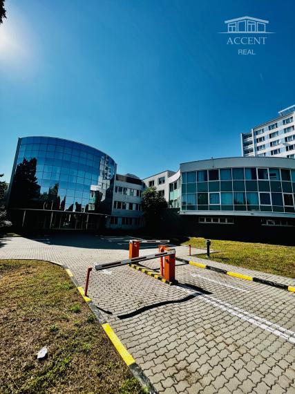 4-PODLAŽNÁ ADMINISTRATÍVNA BUDOVA (5334m2) - Vihorlatská ulica NITRA