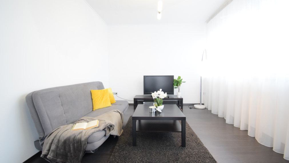 2 IZBOVÝ BYT V UZAVRETOM AREÁLI S KRÁSNOU VEĽKOU TERASOU A PARKOVACÍM MIESTOM (151,38m2)