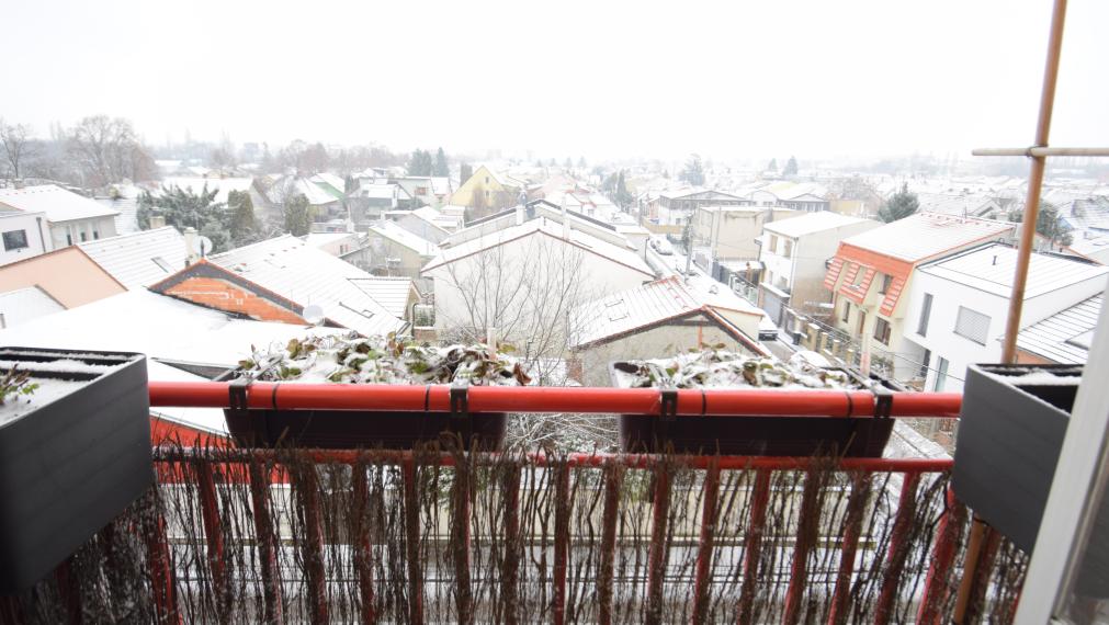 PRENÁJOM DIZAJNOVÉHO 2 - IZBOVÉHO BYTU SO ŠATNÍKOM A BALKÓNOM NA TRNÁVKE