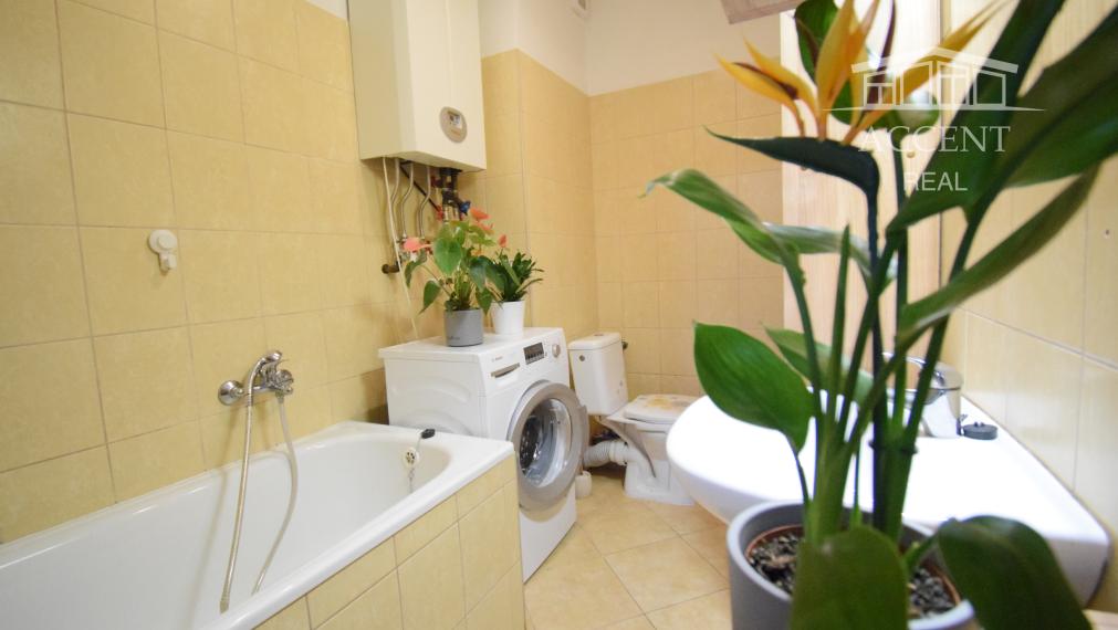 PREDAJ ÚTULNÉHO 2 IZBOVÉHO BYTU V TEHLOVOM BEZBARIEROVOM DOME S BALKÓNOM A PIVNICOU