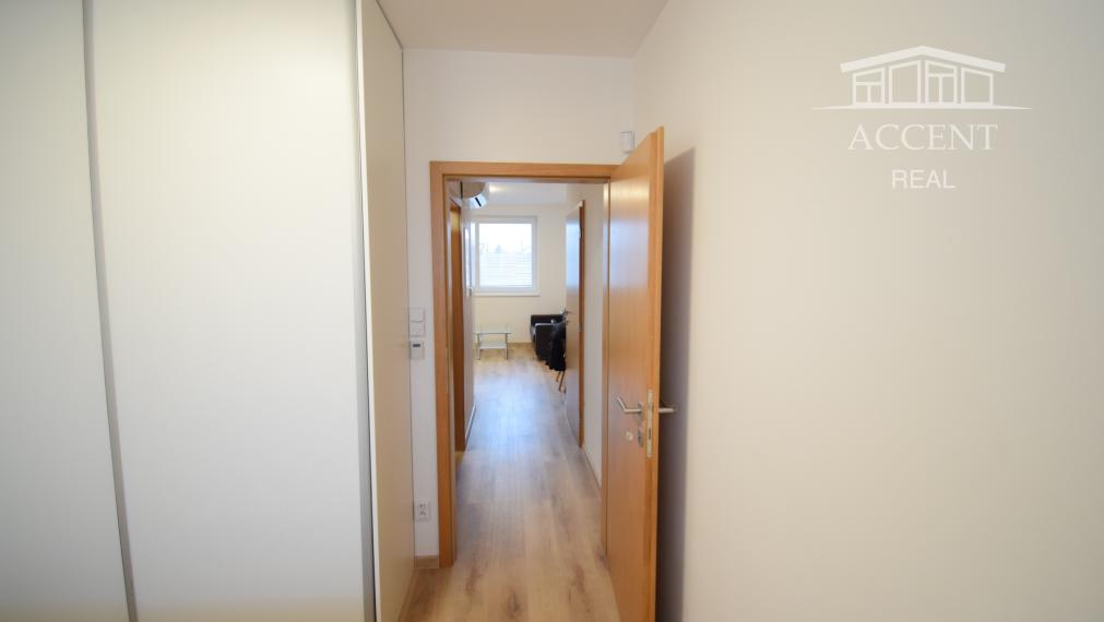 VÝBORNÁ CENA - PRENÁJOM 2 IZBOVÉHO BYTU V RODINNOM DOME