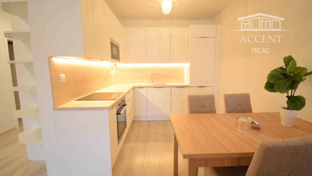 PRENÁJOM  KRÁSNEJ 2 - IZBOVEJ NOVOSTAVBY S BALKÓNOM A  PARKOVACÍM MIESTOM