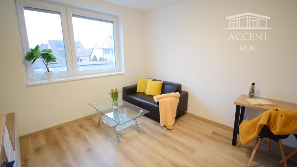 VÝBORNÁ CENA - PRENÁJOM 2 IZBOVÉHO BYTU V RODINNOM DOME