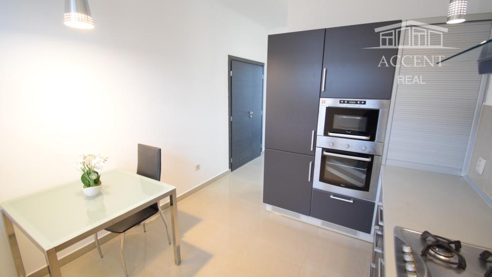 2 IZBOVÝ BYT V UZAVRETOM AREÁLI S KRÁSNOU VEĽKOU TERASOU A PARKOVACÍM MIESTOM (151,38m2)