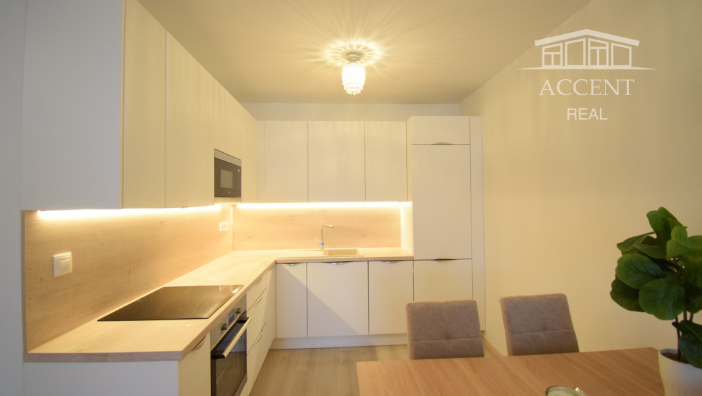 PRENÁJOM  KRÁSNEJ 2 - IZBOVEJ NOVOSTAVBY S BALKÓNOM A  PARKOVACÍM MIESTOM