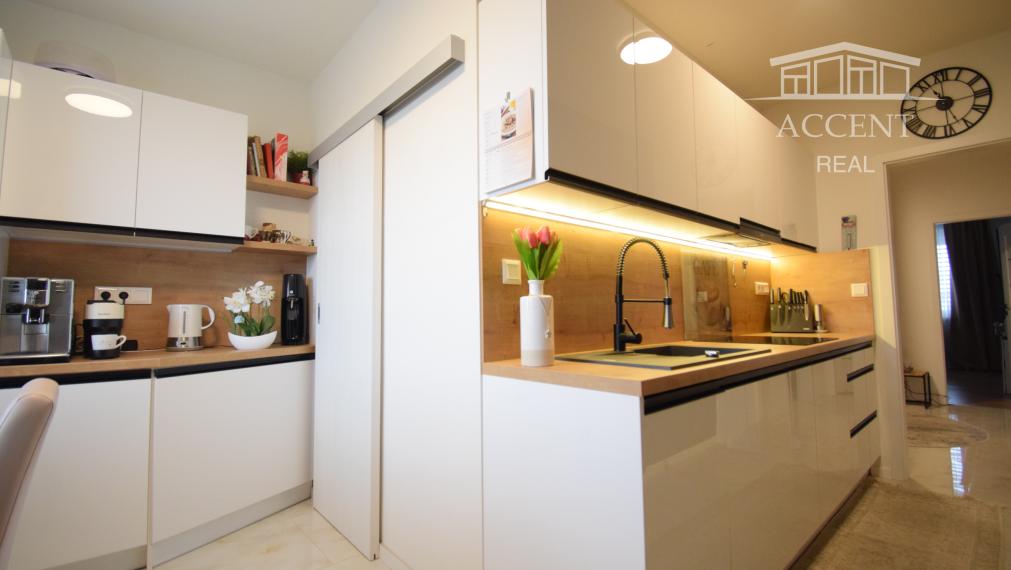 VÝNIMOČNÝ 3-IZBOVÝ BYT S VEĽKORYSOU VÝMEROU 86M2 V TICHEJ LOKALITE RUŽINOVA - ŠTEFUNKOVA