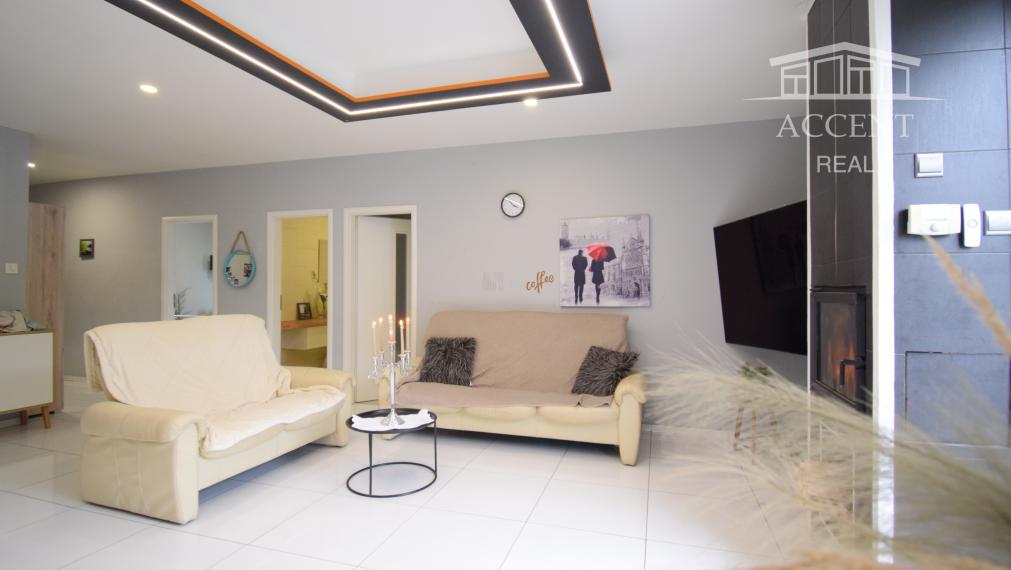 NÁDHERNÝ SLNEČNÝ POZEMOK POD LESOM (1427M2) S KOMPLETNE ZARIADENÝM 4-IZBOVÝM MOBILNÝM DOMOM (100M2) - PEKNÁ CESTA RAČA