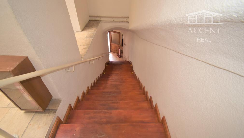 NÁDHERNÁ HISTORICKÁ BUDOVA   V CENTRE BANSKEJ BYSTRICE (1700m2)