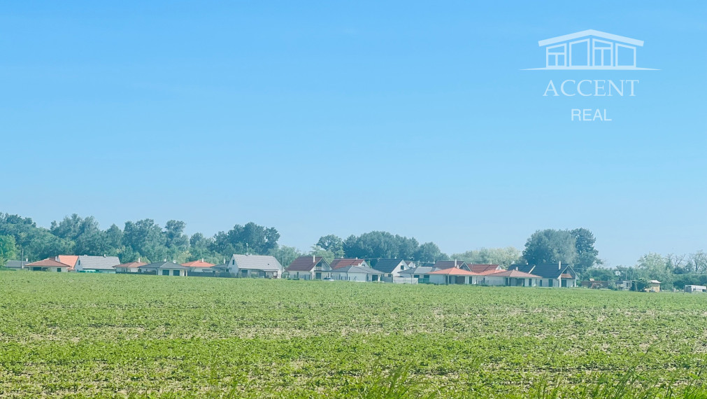 REKREAČNÝ POZEMOK (672M2) -ZELENÁ VODA- MOST PRI BRATISLAVE