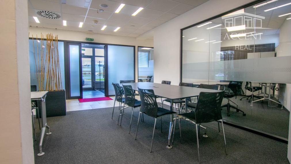 TROJPODLAŽNÁ POLYFUNKČNÁ BUDOVA V RUŽINOVE (414M2) - FREKVENTOVANÁ GALVANIHO ULICA