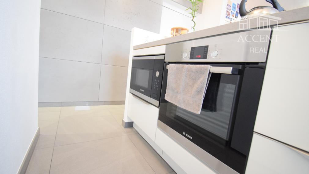 PRENÁJOM DIZAJNOVÉHO 2 - IZBOVÉHO BYTU SO ŠATNÍKOM A BALKÓNOM NA TRNÁVKE