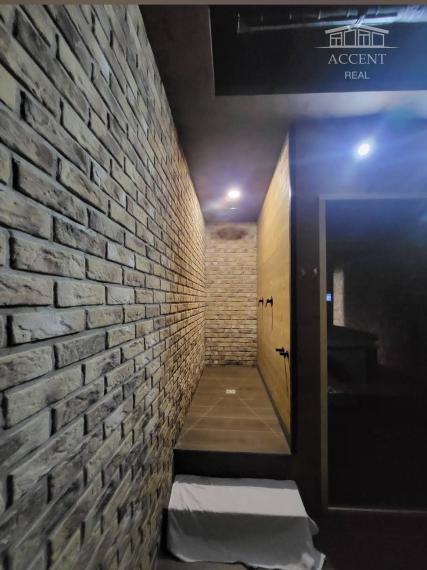 MULTIFUNKČNÝ NEBYTOVÝ PRIESTOR (350M2) - FREKVENTOVANÁ IVANSKÁ CESTA, 6 PARKOVACÍCH MIEST