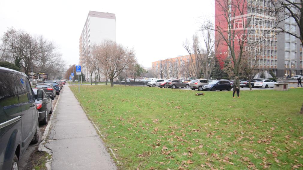 PRENÁJOM PEKNÉHO 1 IZBOVÉHO BYTU S BALKÓNOM VO VÝBORNEJ LOKALITE RUŽINOVA