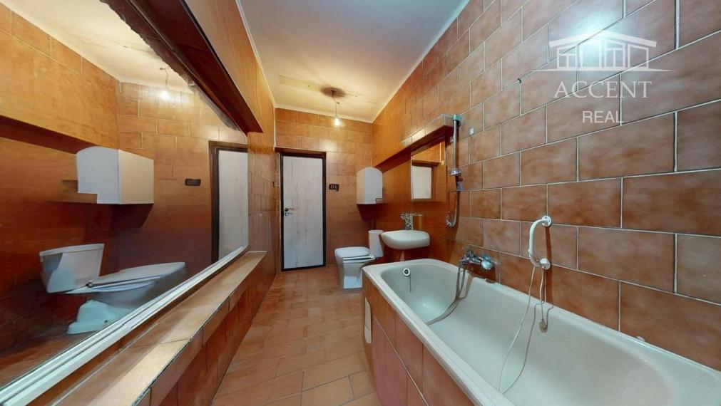 BUNGALOV V POKOJNEJ LOKALITE S PEKNÝM ROŽNÝM POZEMKOM (538M2) - MOST PRI BRATISLAVE