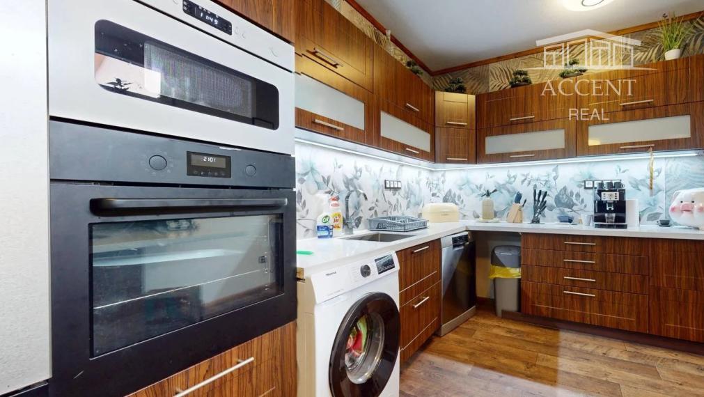 RODINNÝ DOM (107M2) V POKOJNEJ LOKALITE S PEKNÝM ROŽNÝM POZEMKOM (538M2) - MOST PRI BRATISLAVE