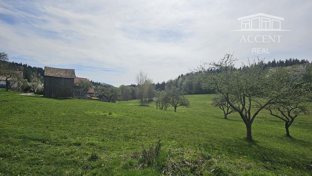 KOSTIVRCH - NÁDHERNÉ STAVEBNÉ POZEMKY NA DOMY A CHATY(2 x 758m2) V MALEBNOM PROSTREDÍ