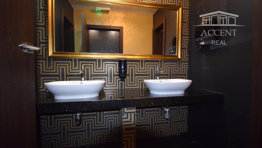 KOMERČNÉ  PRIESTORY S PARKOVANÍM NA   TRNAVSKEJ CESTE - PRI ZIMNOM ŠTADIÓNE