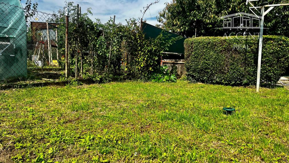 RODINNÝ DOM V CENTRE IVÁNKY PRI DUNAJI- FARNIANSKA UL. (POZEMOK 416M2)