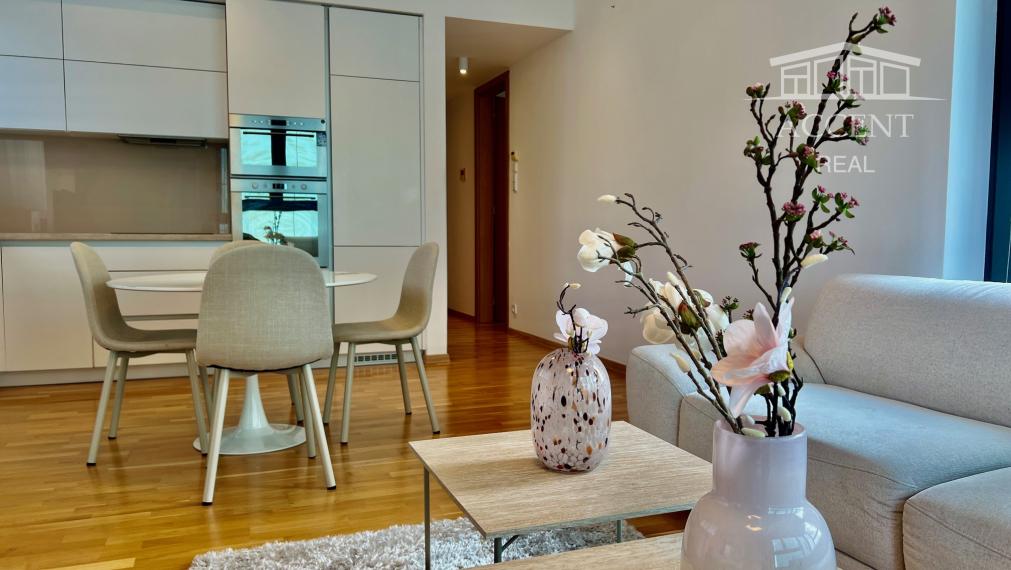 LUXUSNÝ VEĽKOMETRÁŽNY 3-IZBOVÝ BYT(90M2) NA 10. POSCHODÍ V RIVERPARKU S VÝHĽADOM NA DUNAJ - PARKING V GARÁŽI