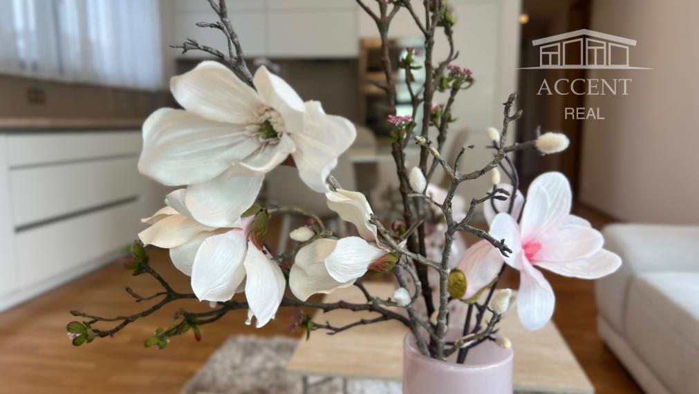 LUXUSNÝ VEĽKOMETRÁŽNY 3-IZBOVÝ BYT(90M2) NA 10. POSCHODÍ V RIVERPARKU S VÝHĽADOM NA DUNAJ - PARKING V GARÁŽI