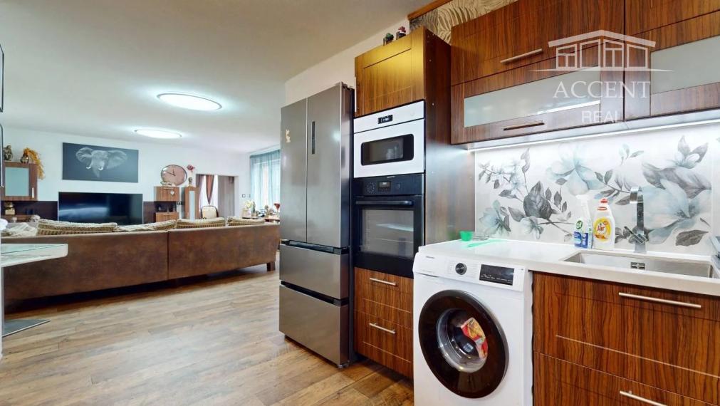 RODINNÝ DOM (107M2) V POKOJNEJ LOKALITE S PEKNÝM ROŽNÝM POZEMKOM (538M2) - MOST PRI BRATISLAVE