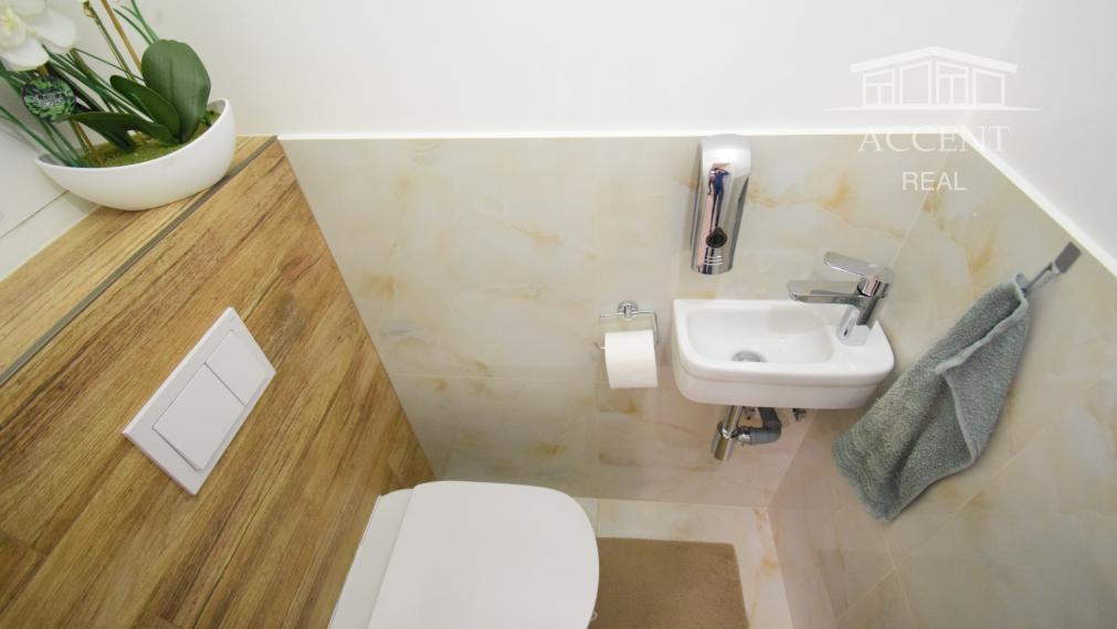 ZNÍŽENÁ CENA - VÝNIMOČNÝ 3-IZBOVÝ BYT S VEĽKORYSOU VÝMEROU 86M2 V TICHEJ LOKALITE RUŽINOVA - ŠTEFUNKOVA