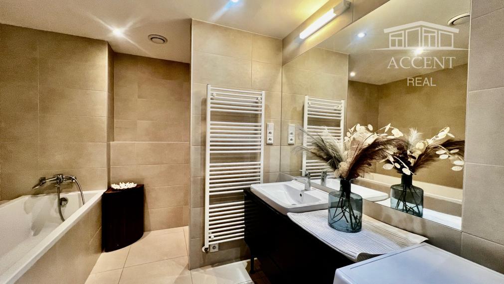 LUXUSNÝ VEĽKOMETRÁŽNY 3-IZBOVÝ BYT(90M2) NA 10. POSCHODÍ V RIVERPARKU S VÝHĽADOM NA DUNAJ - PARKING V GARÁŽI