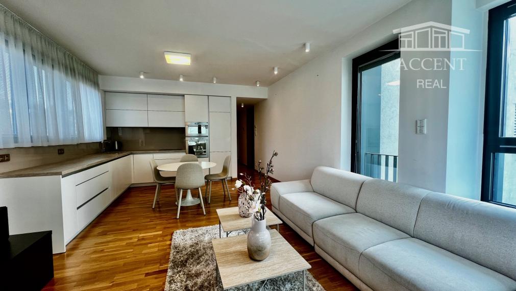 LUXUSNÝ VEĽKOMETRÁŽNY 3-IZBOVÝ BYT(90M2) NA 10. POSCHODÍ V RIVERPARKU S VÝHĽADOM NA DUNAJ - PARKING V GARÁŽI