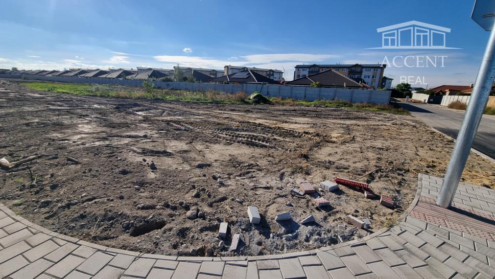 ROŽNÝ VOĽNÝ STAVEBNÝ POZEMOK (612M2),  SKVELÁ POLOHA -  MOST PRI BRATISLAVE