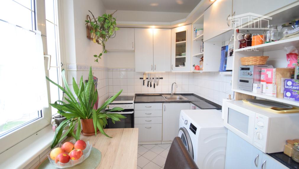 PREDAJ 3 IZBOVÉHO BYTU S BALKÓNOM  - V CENTRE MOSONMAGYARÓVÁR