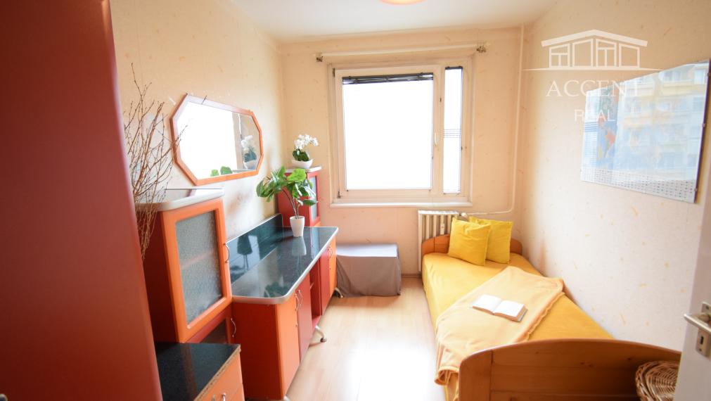 PREDAJ 3 IZBOVÉHO BYTU S BALKÓNOM  - V CENTRE MOSONMAGYARÓVÁR