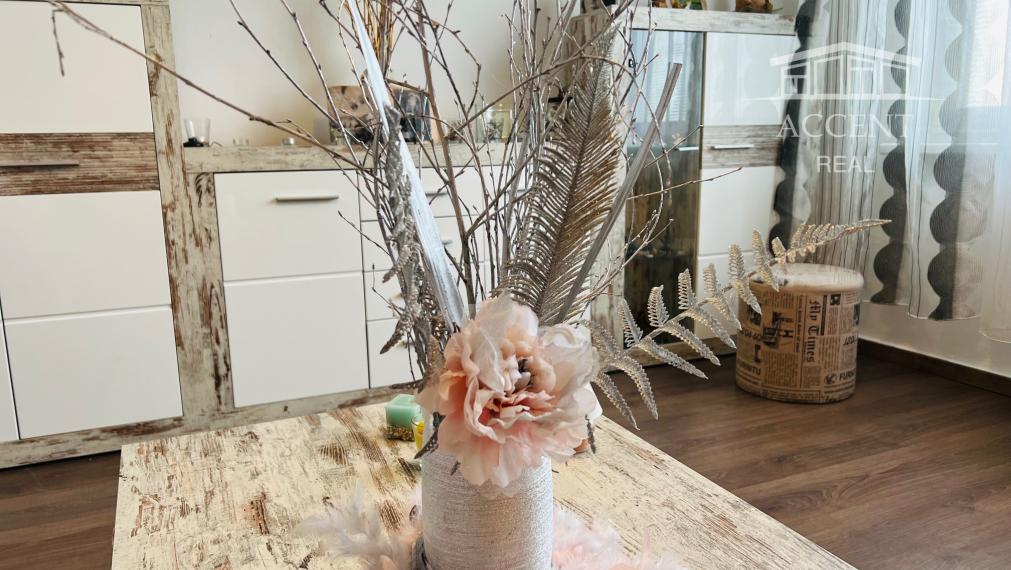 PRENÁJOM - PEKNÝ, ZREKONŠTRUOVANÝ  2- IZBOVÝ BYT V RUŽINOVE UPROSTRED ZELENE