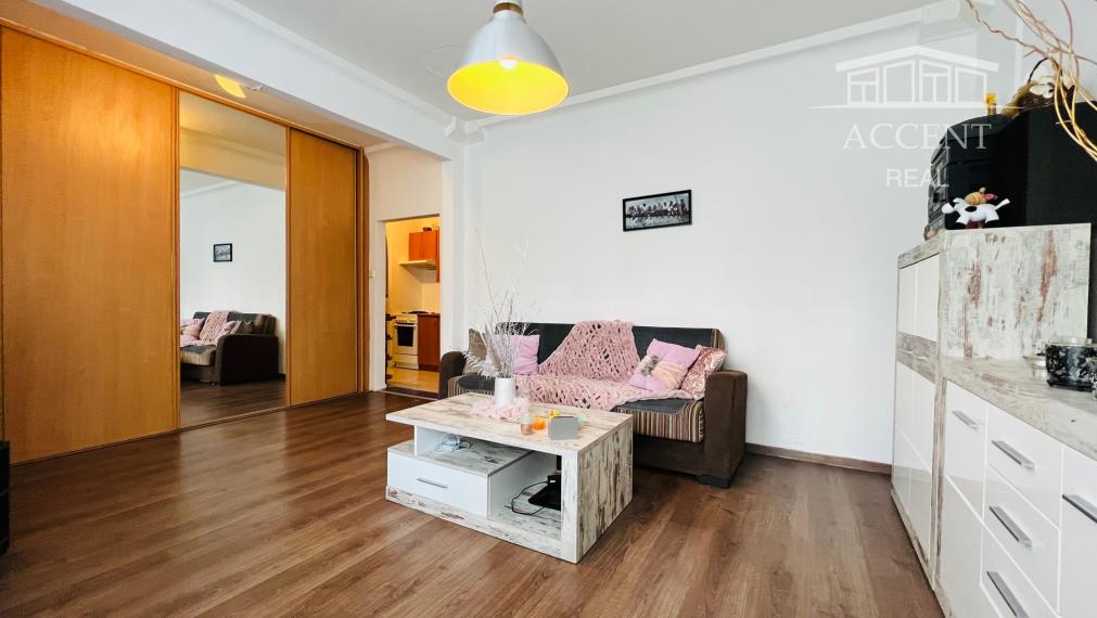 PRENÁJOM - PEKNÝ, ZREKONŠTRUOVANÝ  2- IZBOVÝ BYT V RUŽINOVE UPROSTRED ZELENE