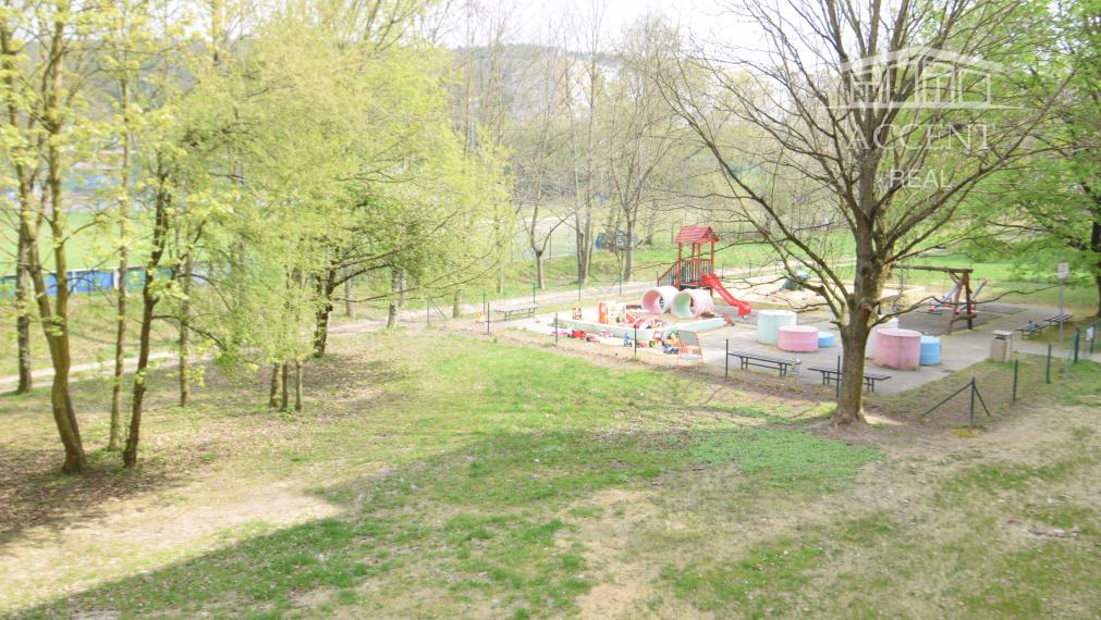 VEĽKORYSÝ 1 IZBOVÝ BYT SO SAMOSTATNOU KUCHYŇOU