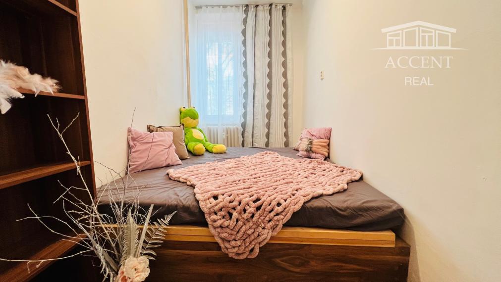 PRENÁJOM - PEKNÝ, ZREKONŠTRUOVANÝ  2- IZBOVÝ BYT V RUŽINOVE UPROSTRED ZELENE