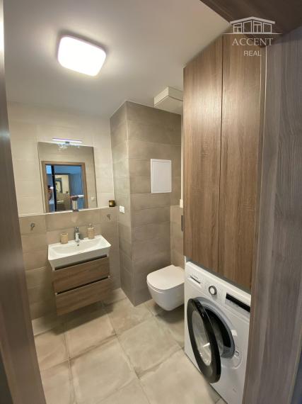 PREDAJ MODERNEJ 2 IZBOVEJ NOVOSTAVBY  S BALKÓNOM, PARKOVACÍM MIESTOM A PIVNIČNOU KOBKOU
