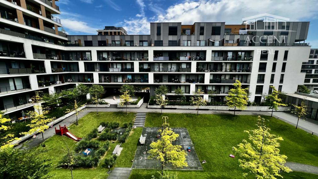 KLIMATIZOVANÝ 1-IZBOVÝ BYT S LOGGIOU A S PARKOVACÍM MIESTOM - SLNEČNICE MESTO