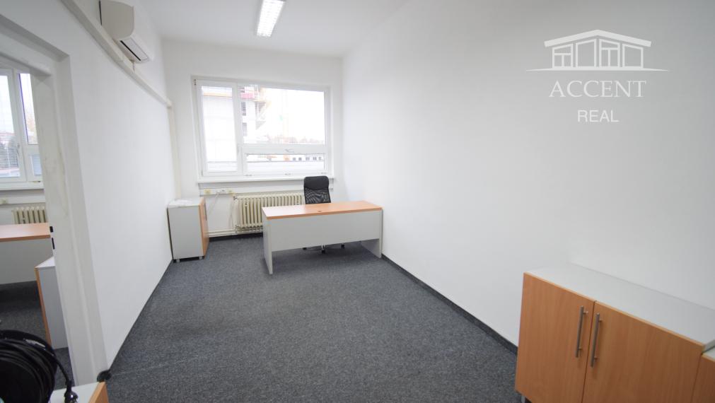 PRENÁJOM POSLEDNÝCH ZARIADENÝCH KANCELÁRIÍ S PARKOVACÍMI MIESTAMI - FREKVENTOVANÁ IVANSKÁ CESTA