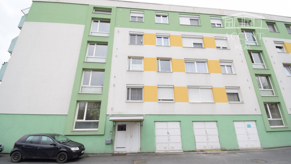 PREDAJ 3 IZBOVÉHO BYTU S BALKÓNOM  - V CENTRE MOSONMAGYARÓVÁR