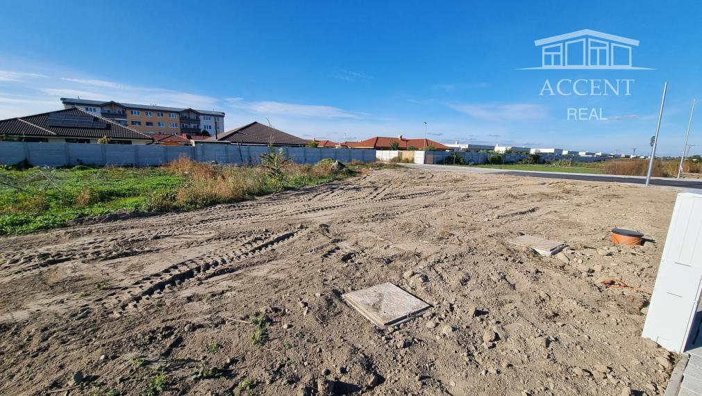 ROŽNÝ VOĽNÝ STAVEBNÝ POZEMOK (612M2),  SKVELÁ POLOHA -  MOST PRI BRATISLAVE