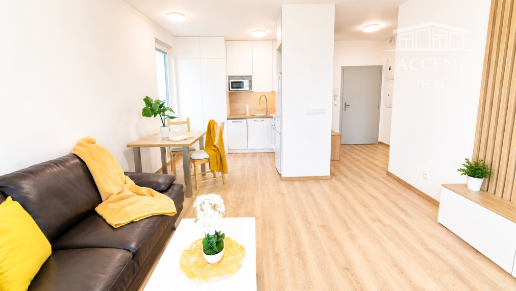 VÝBORNÁ CENA - PRENÁJOM 2 - IZBOVÉHO BYTU S BALKÓNOM A GARÁŽOVÝM STÁTÍM - OVOCNÉ SADY