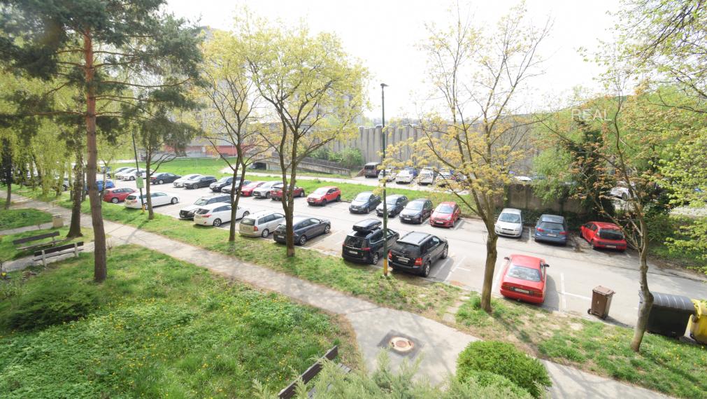 REZERVOVANÝ - VEĽKORYSÝ 1 IZBOVÝ BYT SO SAMOSTATNOU KUCHYŇOU