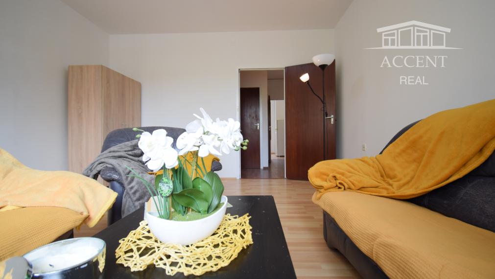 REZERVOVANÝ - VEĽKORYSÝ 1 IZBOVÝ BYT SO SAMOSTATNOU KUCHYŇOU