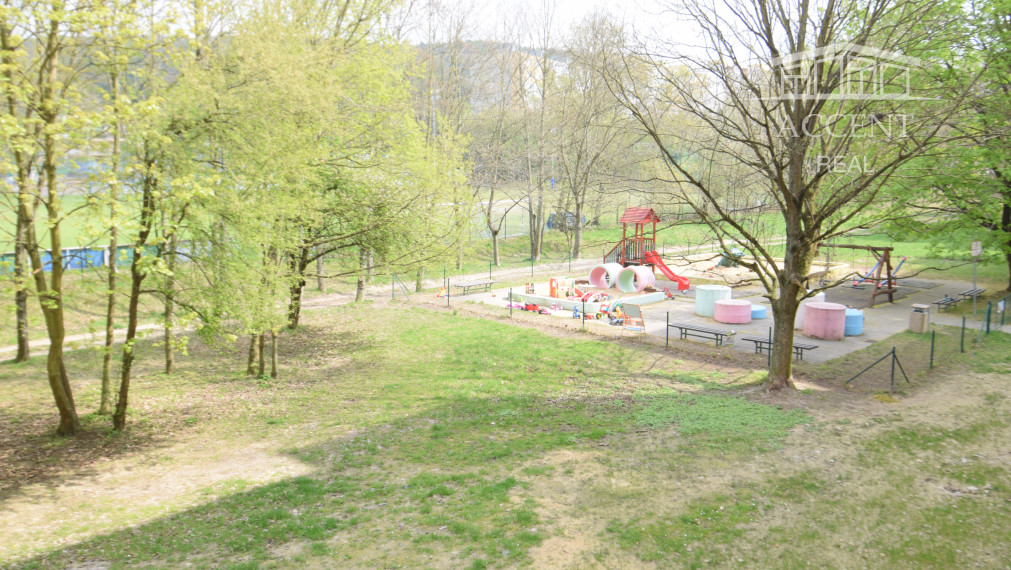 REZERVOVANÝ - VEĽKORYSÝ 1 IZBOVÝ BYT SO SAMOSTATNOU KUCHYŇOU